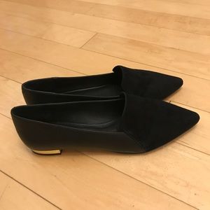 Brand new, never worn Renvy flats